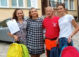 Szkolne wyprawki od Polskiego Czerwonego Krzyża dla uczniów z Sandomierza i powiatu. Zobacz zdjęcia