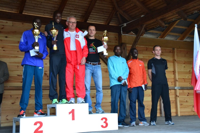 W półmaratonie w rolach głównych wystąpili Kenijczycy