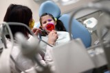 Gabinety dentystyczne wrócą do szkół w Łódzkiem?