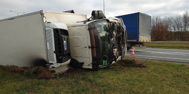 Wypadek na drodze krajowej nr 6 w Reblinku w gminie Kobylnica