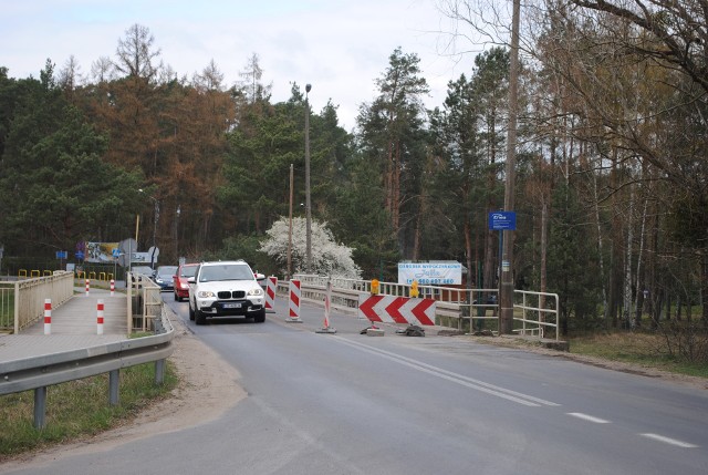 Sygnalizacji świetlnej na moście w Samociążku nie będzie. Pierwszeństwo będą miały auta jadące od strony Koronowa