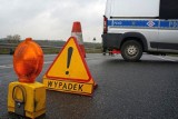 Stłuczka dwóch osobówek na drodze krajowej numer 42 w Kuczowie. Jedna osoba ranna