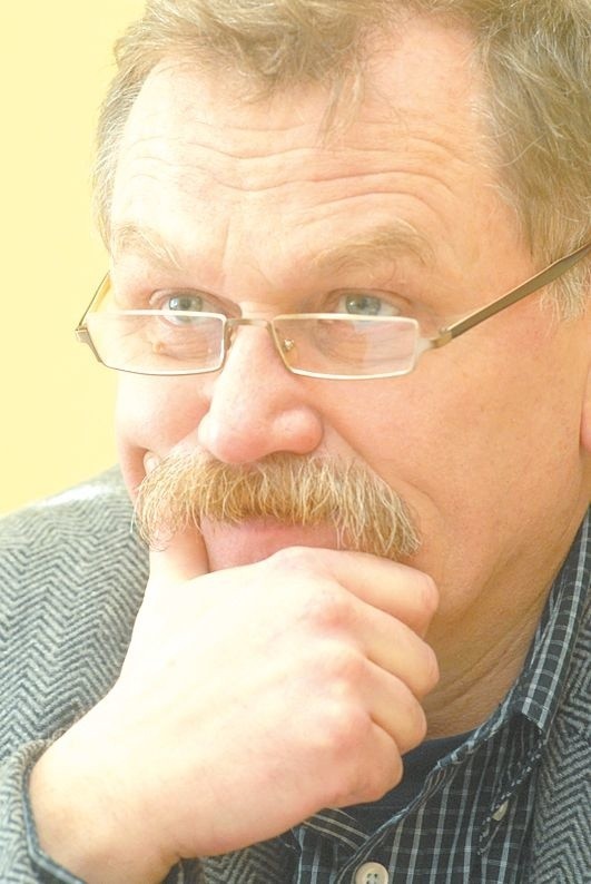 Jacek Deptuła, autor komentarza "W samo południe"