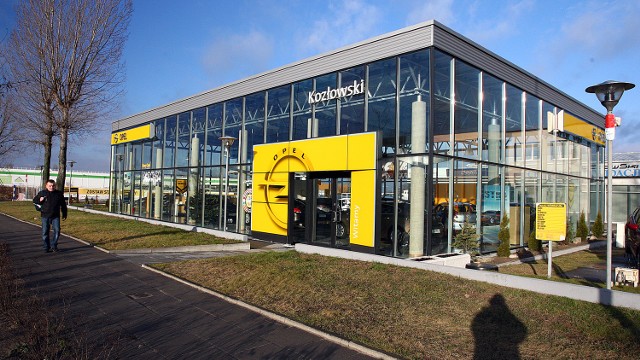 Szczecin: Opel-Kozłowski - najpiękniejszy salon tej marki w EuropieTak się prezentuje zwycięski salon Opla przy ul. Struga.