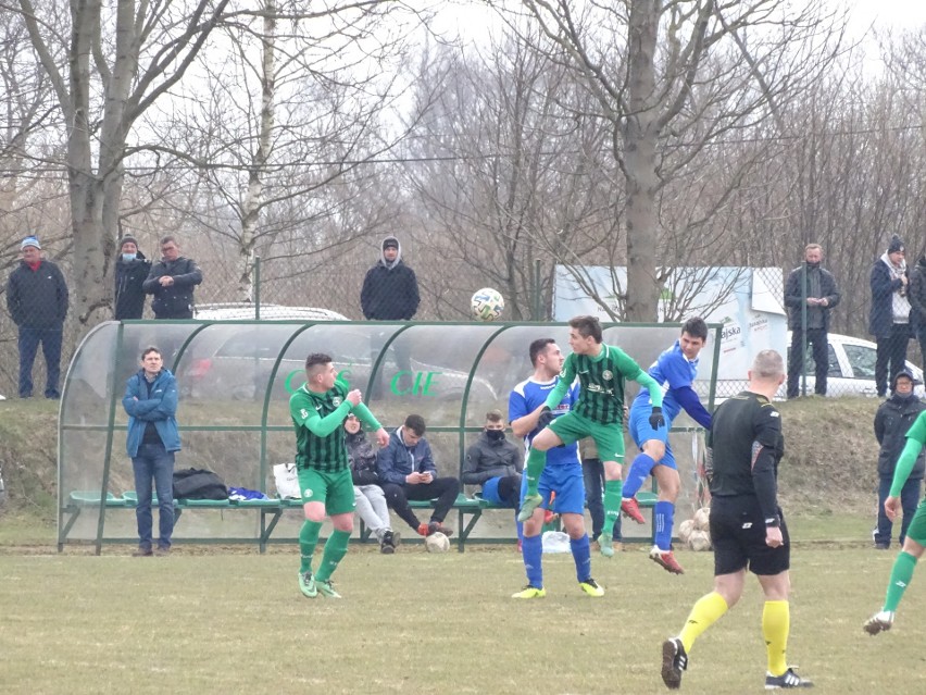 Zamczysko Odrzykoń uległo u siebie Szarotce Uherce 0:1....