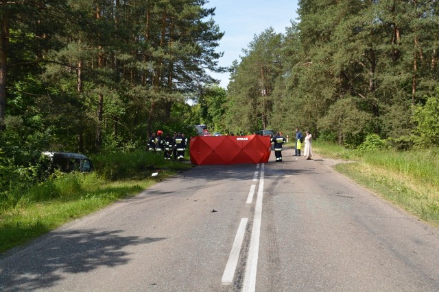 Śmiertelny wypadek na trasie Bojary - Uhowo. Zginęła 28-letnia kobieta w ciąży