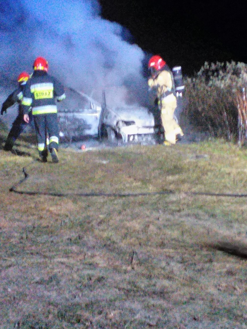 Przed chwilą na alarm@nowiny24.pl otrzymaliśmy kilka zdjęć z...