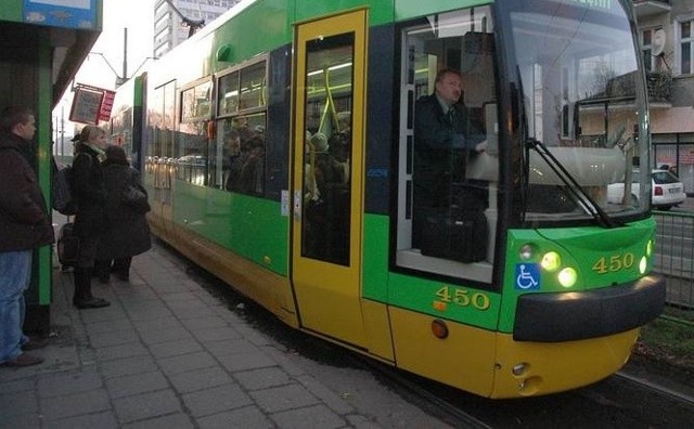 Zmiany dotyczą także autobusów i tramwajów.