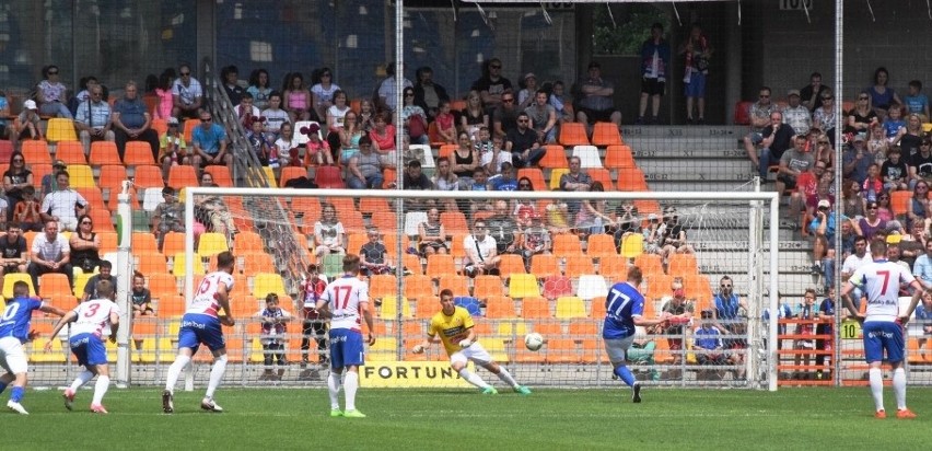 Podbeskidzie - MKS Kluczbork 3:1. Symboliczna zmiana warty w Bielsku-Białej