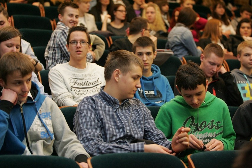 W debacie uczestniczyli Artur Kostiw, student z Ukrainy, dr...