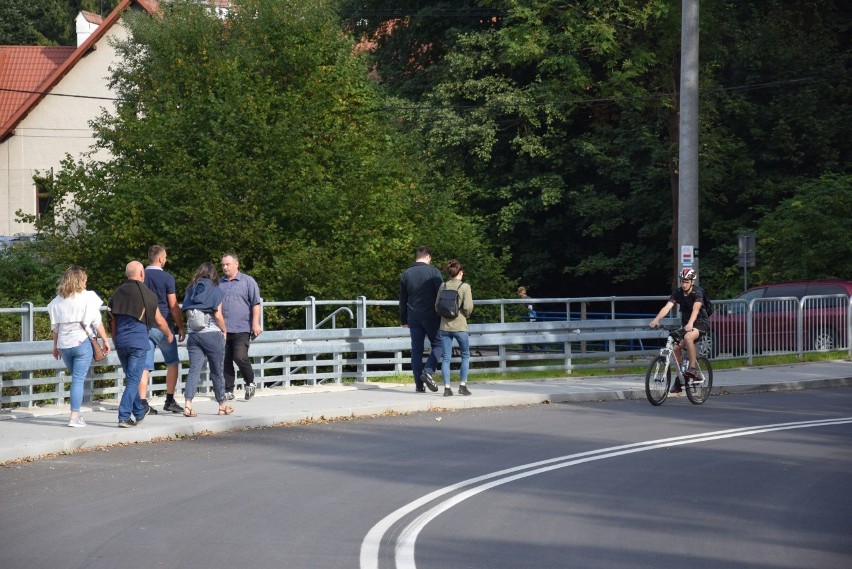 Korzkiew. Otwarcie drogi gminnej z jednym z najpiękniejszych mostów w powiecie krakowskim