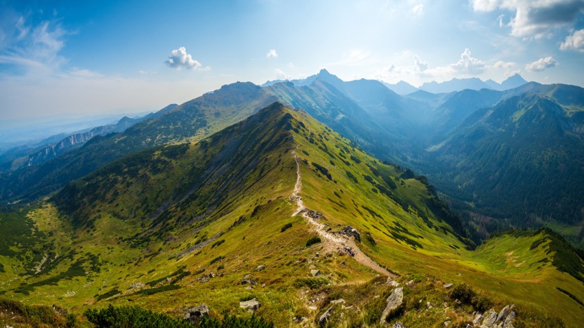 Gdzie jest najpiękniej w Tatrach, Karkonoszach, Beskidach,...
