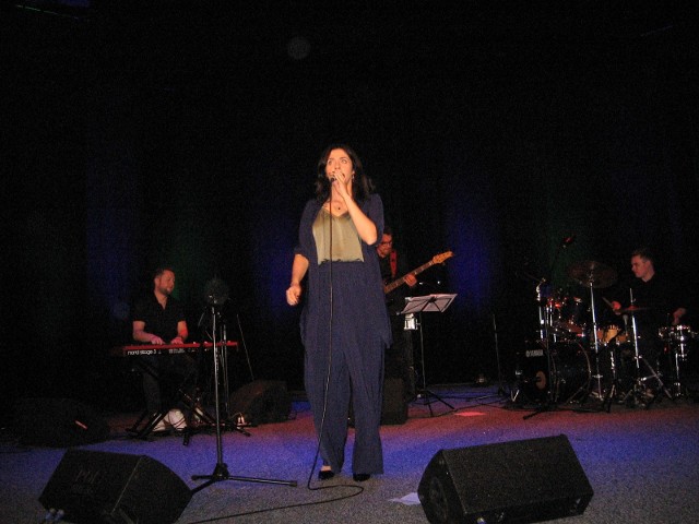 Agnieszka Musiał wystąpiła wraz z zespołem.