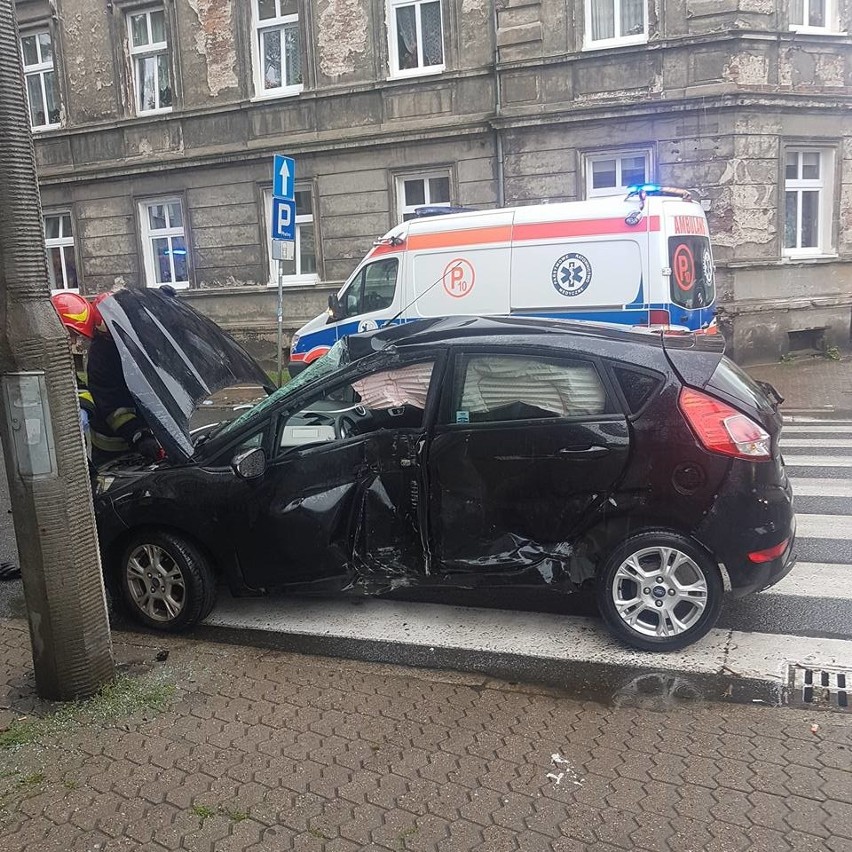 Do wypadku doszło u zbiegu ulic Sienkiewicza i Mazowieckiej.