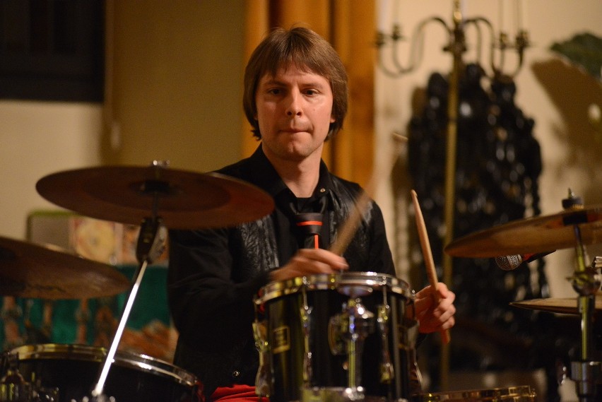 Perkusista Łukasz Wincenciak