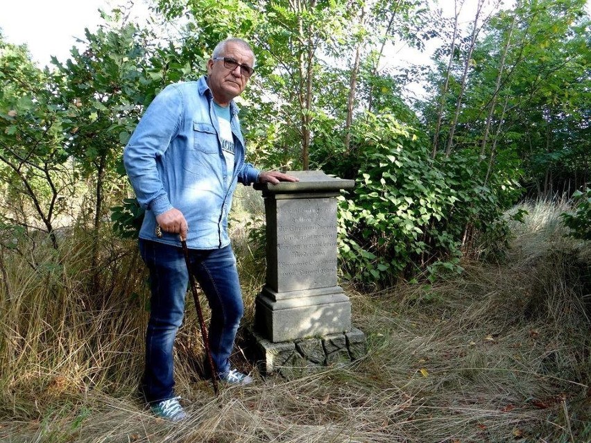 Wiesław Hawełko-Wizo rozpoczął doprowadzanie cmentarza...