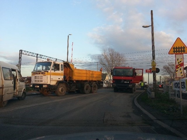 Prace remontowe na przejeździe kolejowym w Sandomierzu będą trwały do najbliższego wtorku. 
