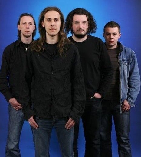W Renesansie grają: (od lewej) Grzesiek Biernacki &#8211; gitara, Michał Biernacki &#8211; wokal, gitara, Maciek Świtas &#8211; bas i Kamil Tomasik &#8211; perkusja.