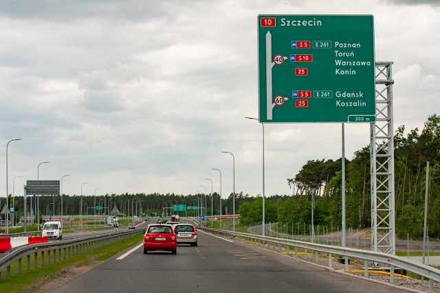 Od piątku 21 maja na węźle Bydgoszcz Zachód w Pawłówku pod Bydgoszczą łatwiej włączyć się do ruchu na drodze ekspresowej S5. W południe zmieniono organizację ruchu w tym miejscu i otwarto trzy łącznice ekspresówki.