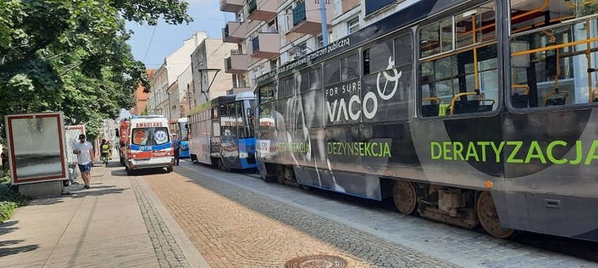 Wypadek z udziałem tramwaju na ulicy Szewskiej