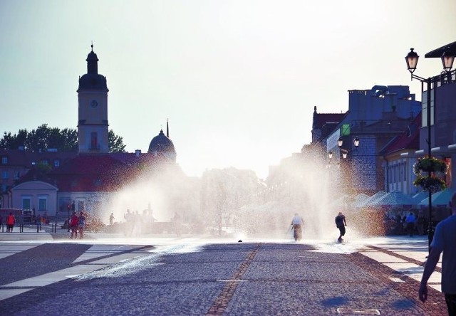 Białostoczanie przyzwyczaili się, że Rynek tętni życiem. Niestety przez najbliższe tygodnie zabraknie tam imprez.