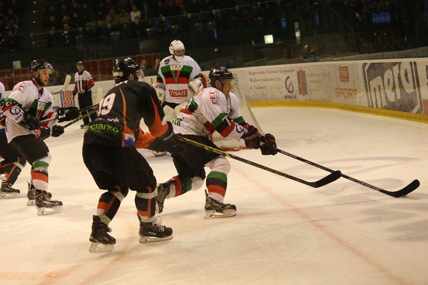 Hokej na lodzie: GKS Tychy - Ciarko Sanok 5:2