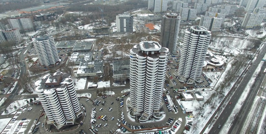 Gliwice i Katowice z lotu ptaka: Które miasto robi większe...