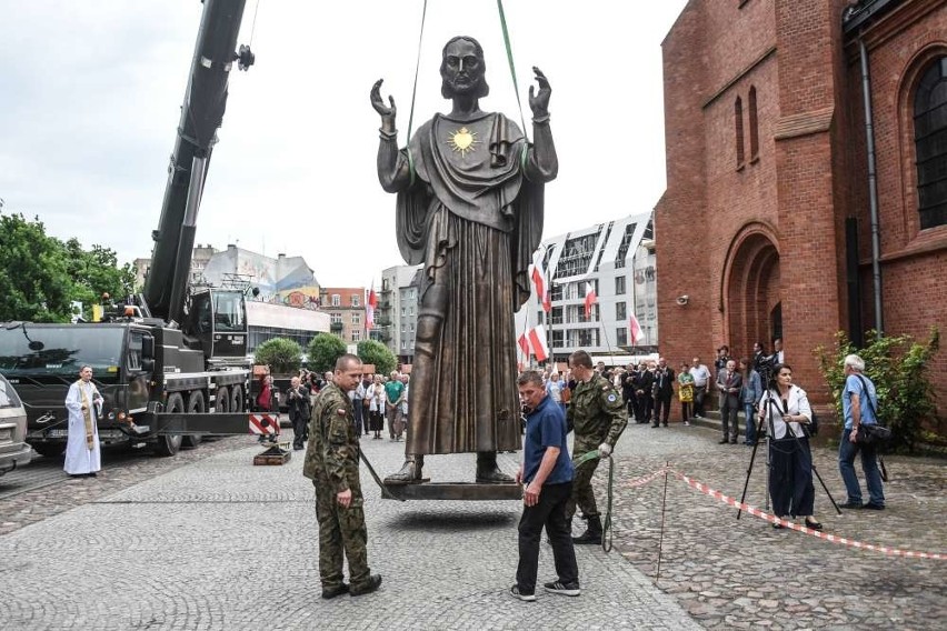 Figura Chrystusa już w Poznaniu