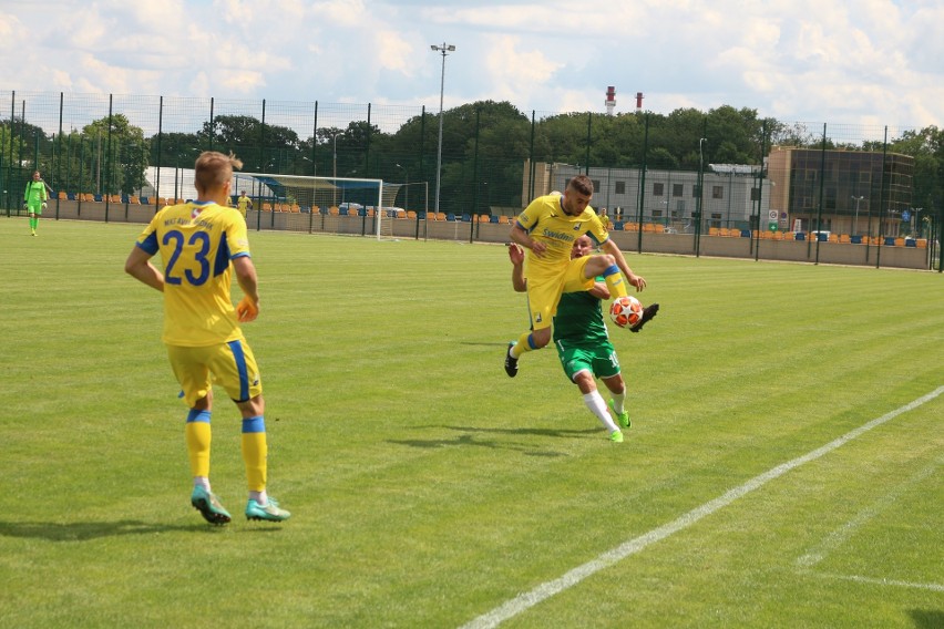 Avia Świdnik przegrała sparingowe derby z GLTS Świdniczanką Świdnik Mały. Zobacz zdjęcia