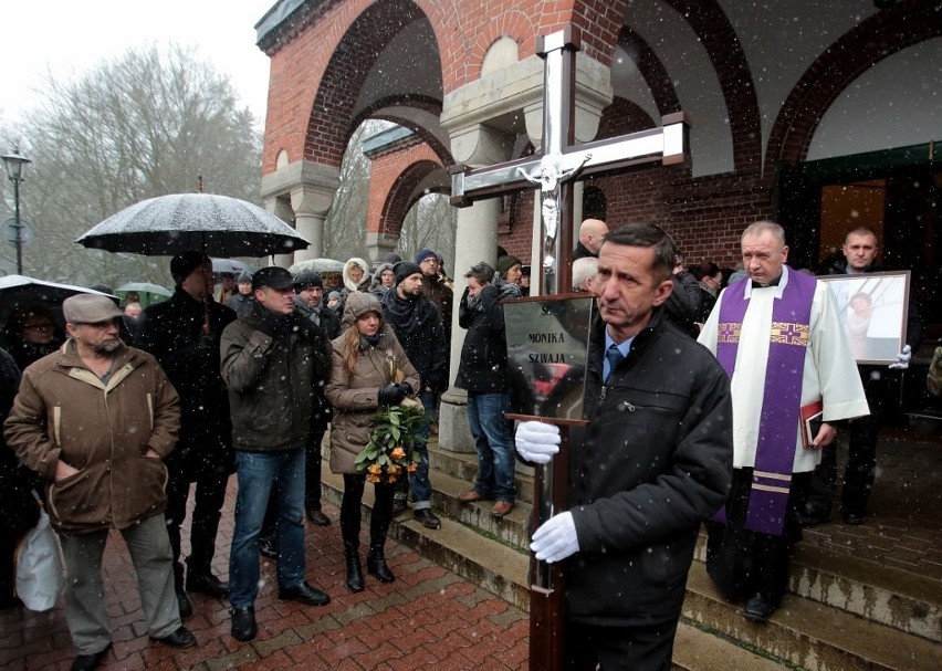 Pogrzeb Moniki Szwai w Szczecinie. Pożegnały ją tłumy [zdjęcia]