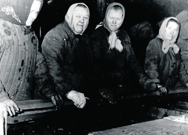 Kobiety pracujące w końcu lat 60. w kopalni Jaworzno