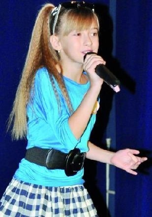 Dziesięcioletnia Julia Jachimowicz jest jedną z pięciu laureatek z Suwałk, która przeszła pierwszy etap &#8222;Babie Talent Show&#8221;. Nagranie z jej występu zostanie przesłane dla jury na etap ogólnopolski. &#8211; Mam nadzieję, że uda mi się go wygrać &#8211; mówi dziewczynka.