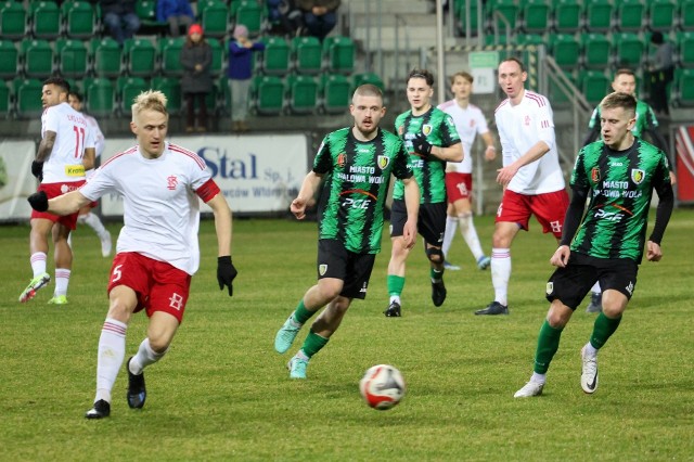 Stal Stalowa Wola w pierwszym tegorocznym meczu ligowym pokonała 1:0 ŁKS II Łódź