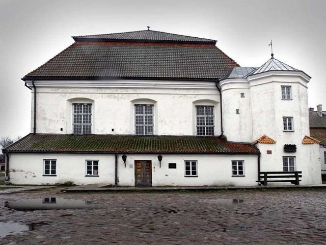 Dyrektor Muzeum Podlaskiego w Białymstoku zaprasza na uroczyste otwarcie ekspozycji „Sala Wielka Synagogi Tykocińskiej” z przywróceniem historycznego wyposażenia wnętrza dnia 12 grudnia o godz. 17.