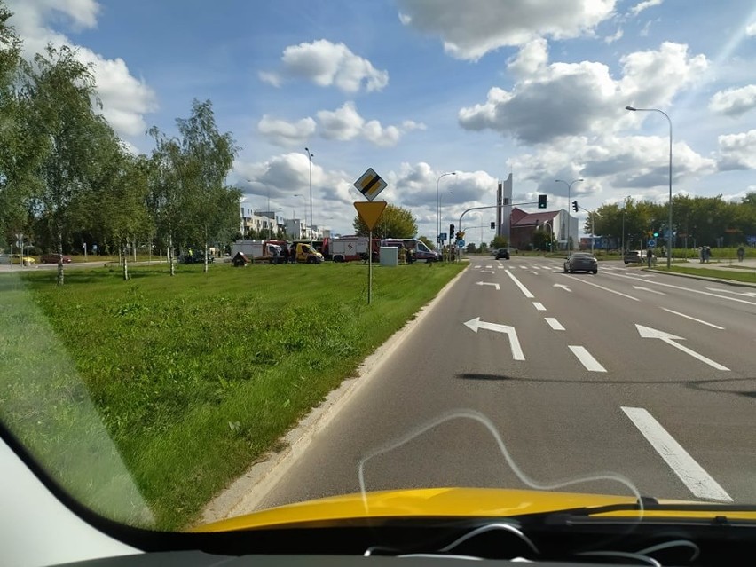 Wypadek na skrzyżowaniu Sikorskiego z Popiełuszki w...