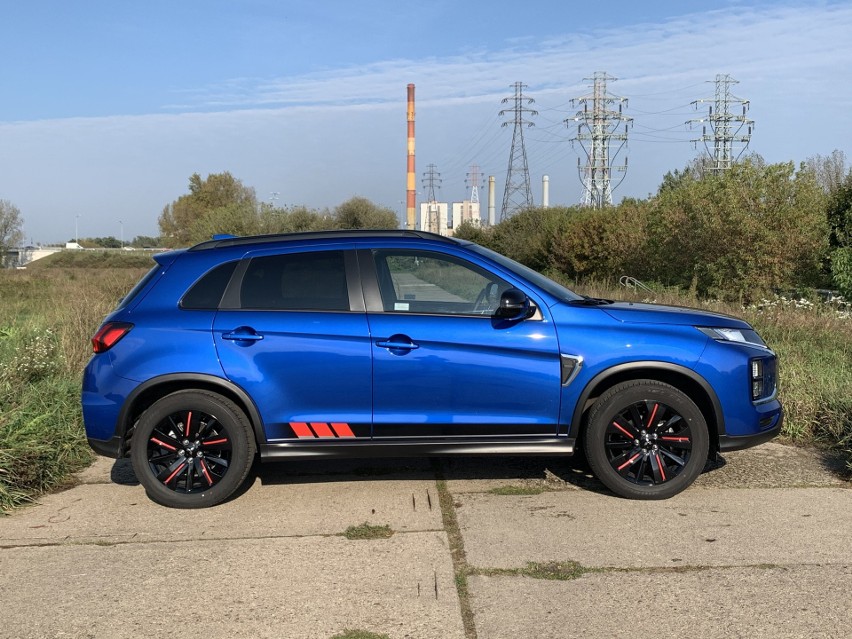 Mówi się, że dinozaury wyginęły. Patrząc na Mitsubishi ASX...