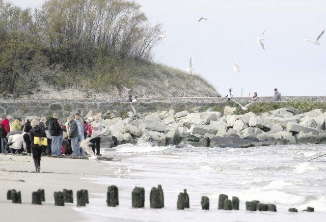 Pogoda zachęca do spędzania czasu nad Bałtykiem. Na zdjęciu: plaża w Ustce.