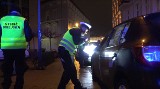 Akcja policji i inspekcji transportu drogowego. W Bydgoszczy kontrolowano taksówki na aplikacje