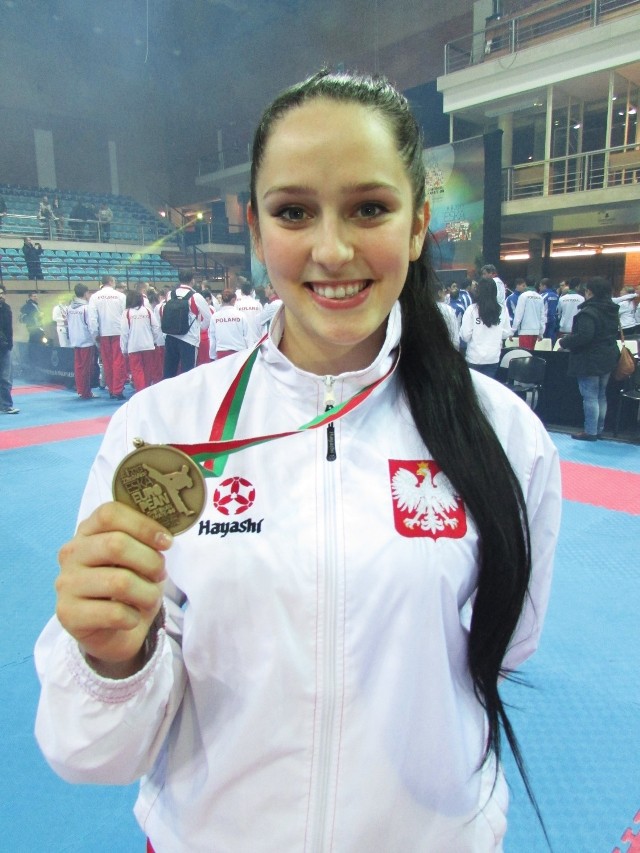 Wysokie miejsce w rankingu sportowców zajmuje Izabela Piechota z Shotokan Krapkowice.
