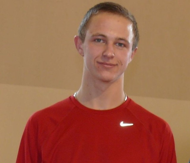 Paweł Switek pobił rekord województwa juniorów młodszych w biegu na 400 metrów. 