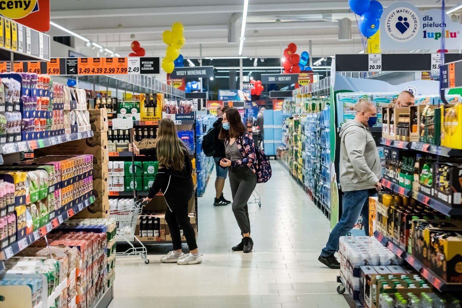 Godziny otwarcia sklepów w Wielką Sobotę 2021. Jak czynne są: Biedronka,  Lidl, Dino, Carrefour, Kaufland, Netto, Auchan, Żabka | Gazeta Lubuska