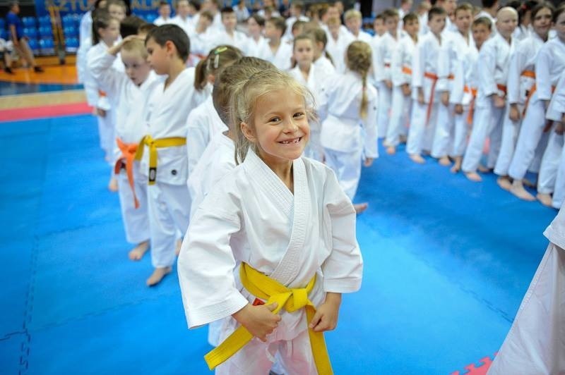 30 medali krakowskich karateków w Pucharze Polski Dzieci 