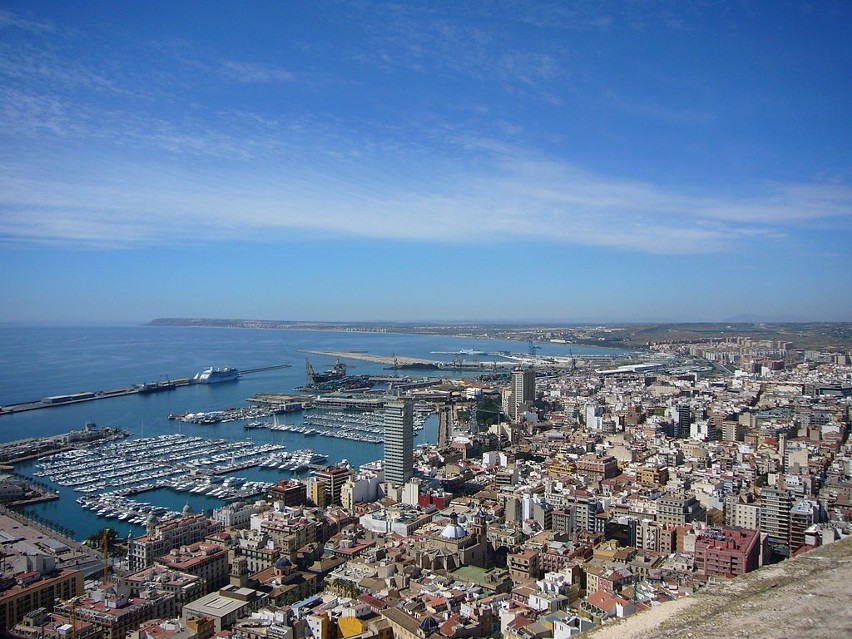 CC BY 3.0

Na zdjęciu: widok na hiszpańskie miasto Alicante.