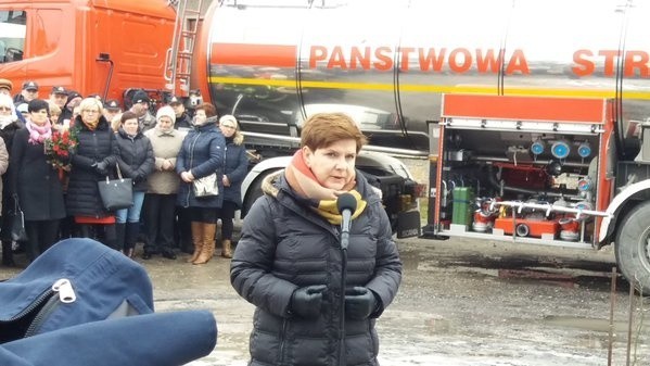 Premier Beata Szydło w Koniecpolu [RELACJA LIVE] Nie zostawimy ludzi bez pomocy i bez wody