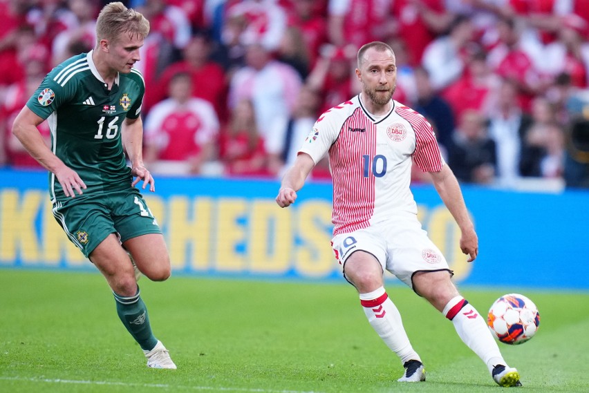 Eliminacje Euro 2024. Dania dziękuje polskim sędziom. 5-minutowa analiza VAR uratowała zwycięstwo nad Irlandią Północną