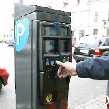 Znikną parkingowi, parkomaty już są