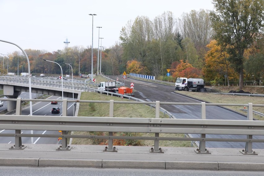 Utrudnienia i korek na autostradzie A4 na odcinku Gliwice - Opole. Wszystko przez prace prowadzone przy autostradzie