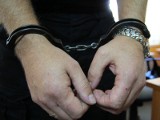 Fałszywy policjant wyłudził 25 tys. zł od starszej kobiety