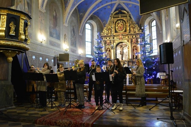 20. Konkurs kolęd i pastorałek "Hej kolęda, kolęda" w Małogoszczu. W niedzielę 8 stycznia odbył się koncert laureatów.