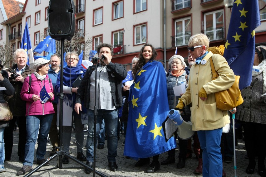 Mieszkańcy Wrocławia odśpiewali "Odę do radości"